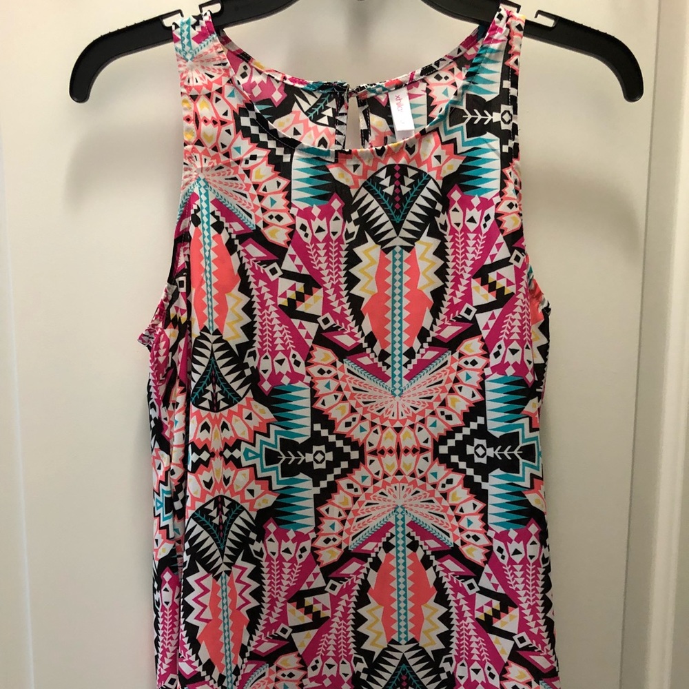 Xhiliration patterned blouse size small